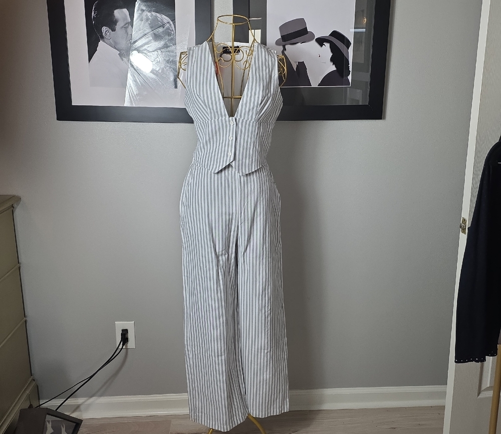 Cider White & Light Gray Striped Vest Jumpsuit